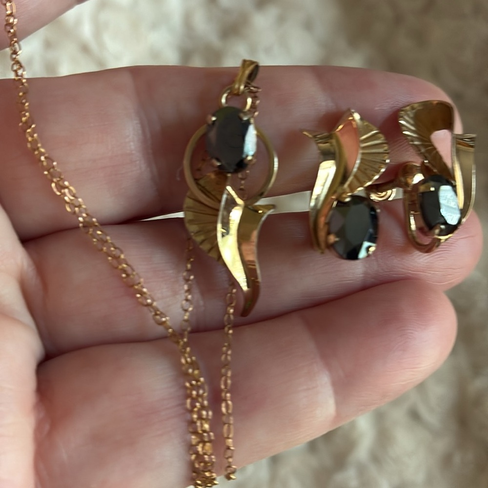 VTG  14K Gold Filled Rhinestone Necklace and
Earrings Set- Marked DCE 1/20 14KGF
